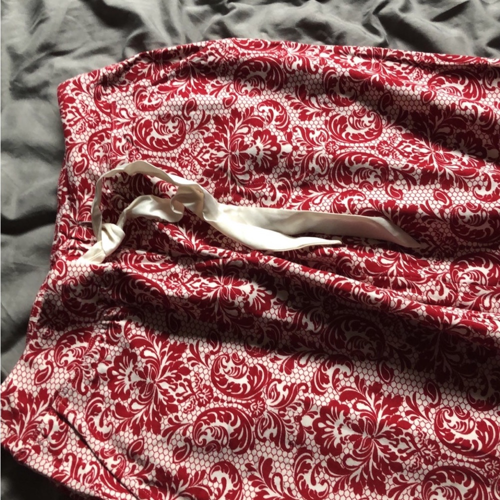 Lounge pants size small red lace demask prink sanoma